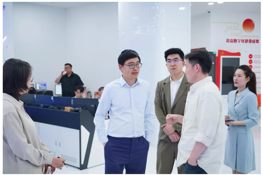 智匯青島·云啟未來丨大模型場景創新開放日活動順利舉辦，文達通股份作分享演講